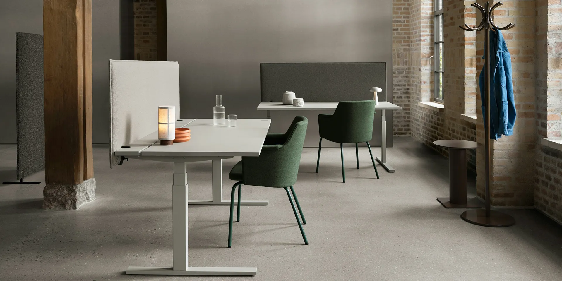 Abstracta Hinge desk screen - Presentation Media