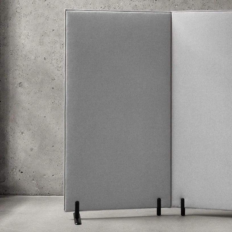 Abstracta Hinge floor screen - Presentation Media