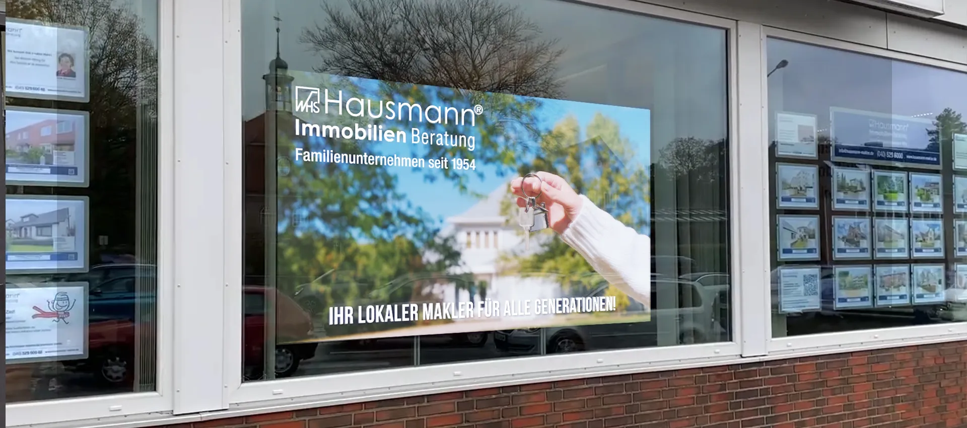 DV-LED All-in-One Window Displays - Presentation Media