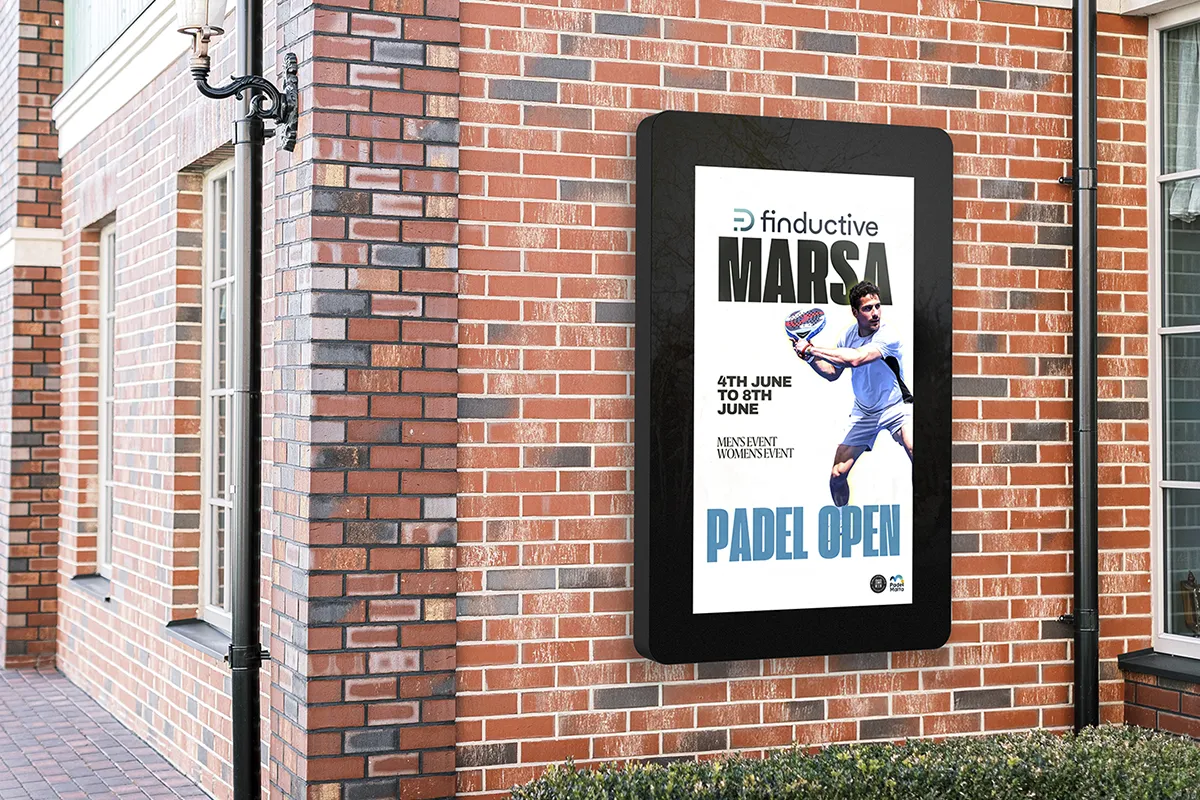 Outdoor 4K Elite Advertising Displays - Presentation Media
