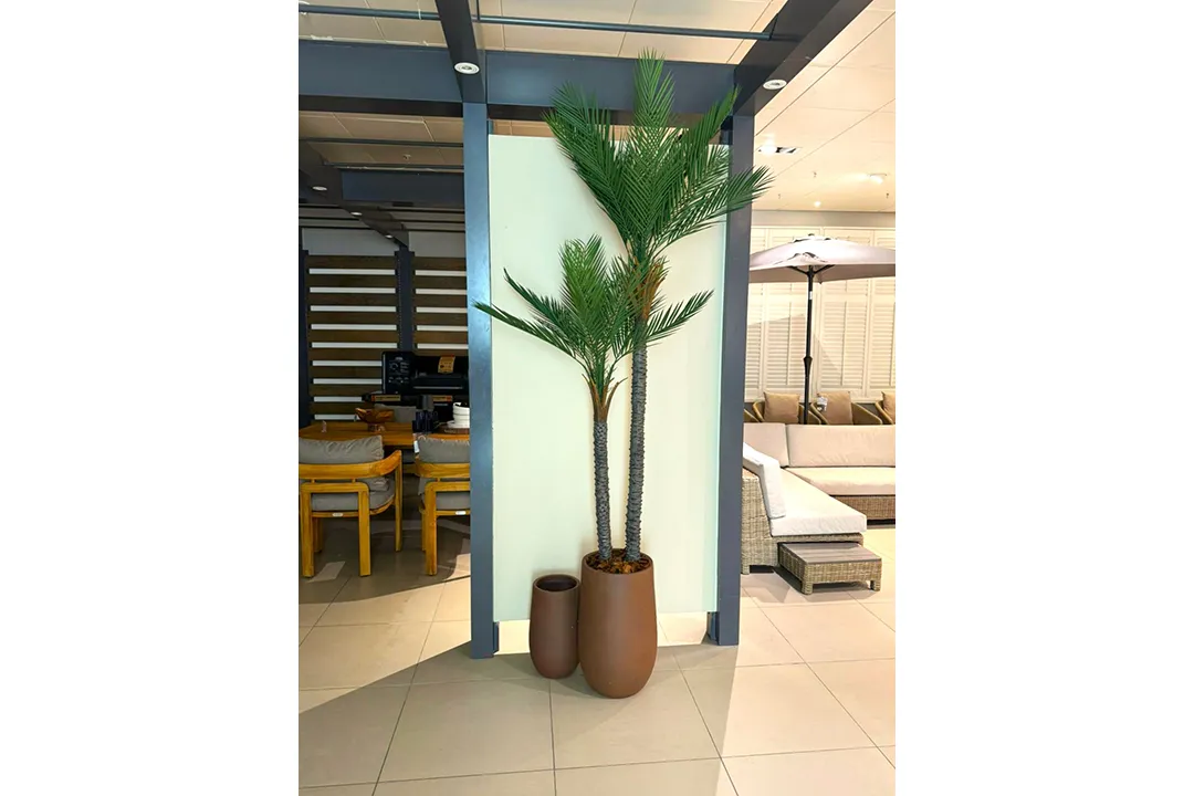 Vistafolia Palma Gemela Artificial Palm Tree - Presentation Media